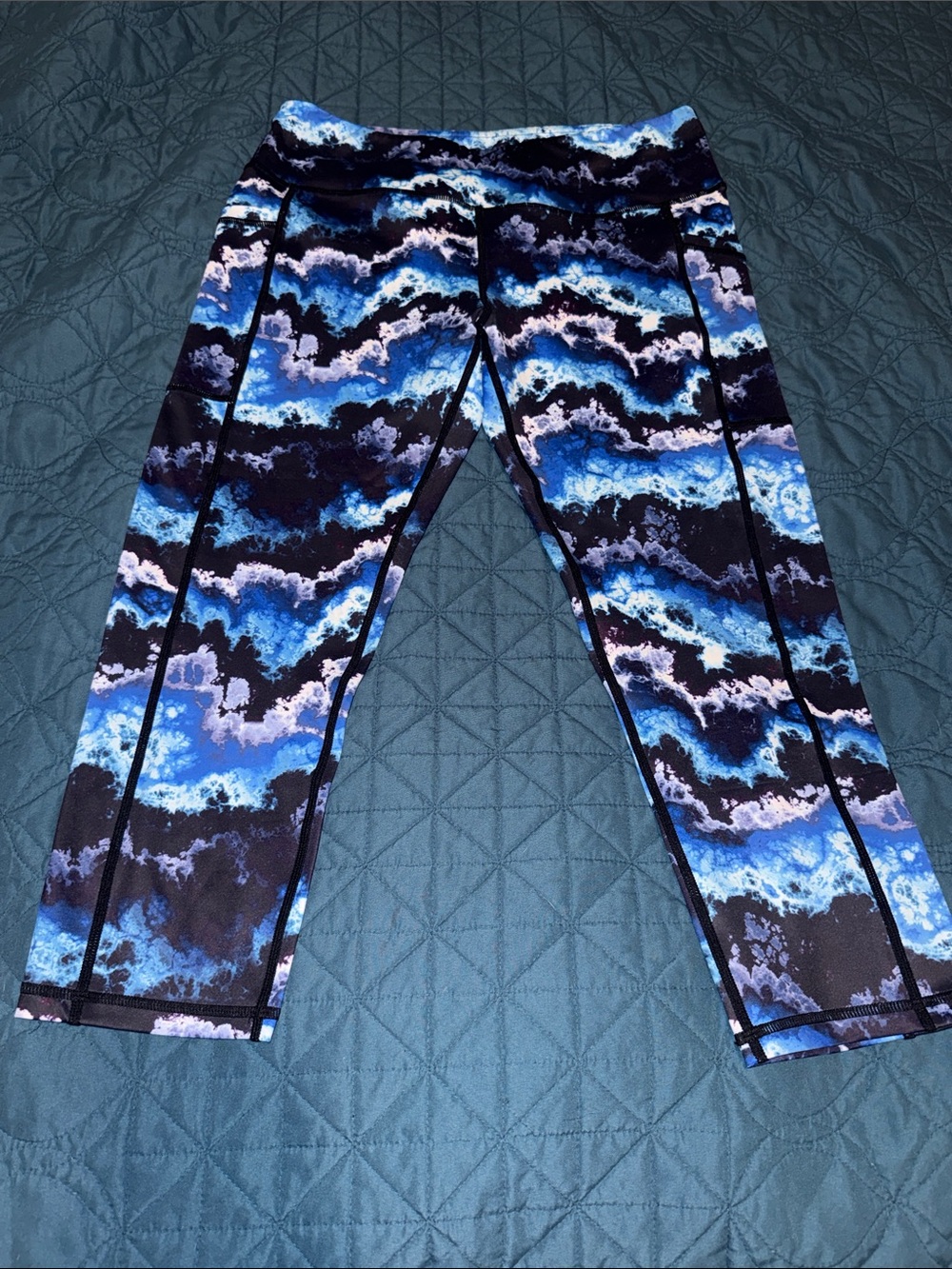 Constantly Varied Gear (CVG) Cropped Leggings